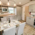 20 Wolds View * Ganton