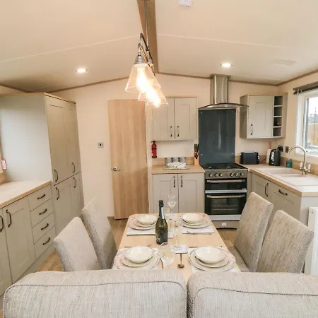 20 Wolds View Гантон