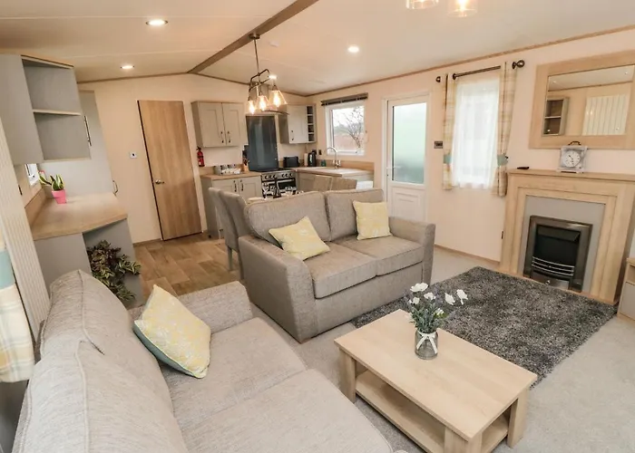 20 Wolds View * Ganton