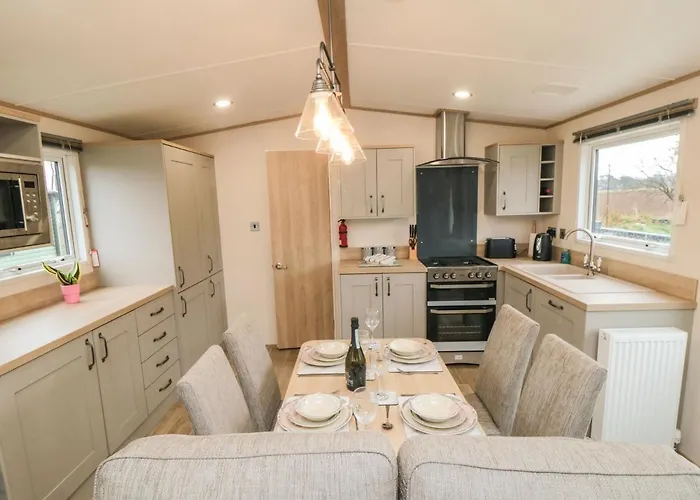 20 Wolds View Ganton